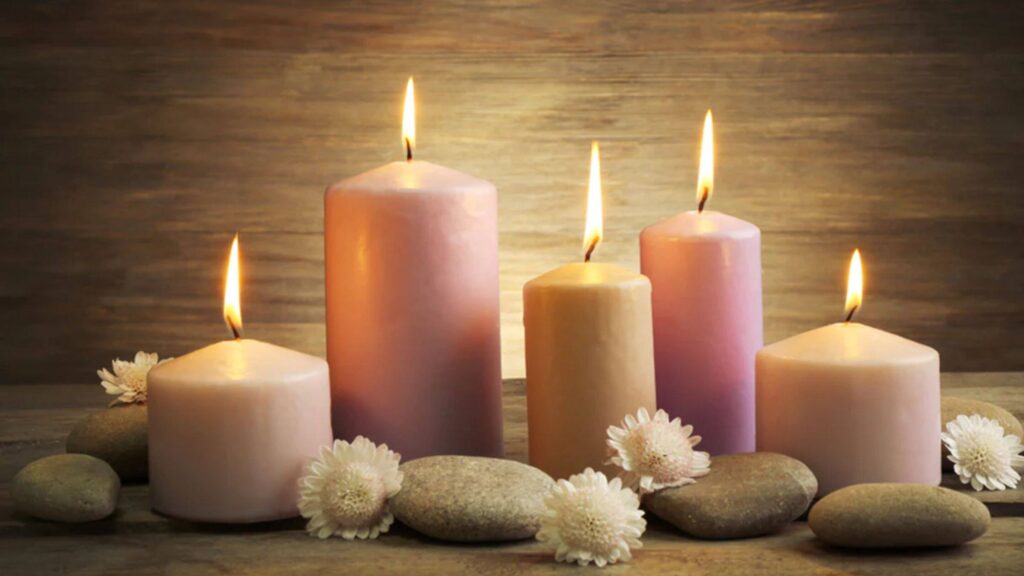 Scented Candles Gifts For Sister Under 200