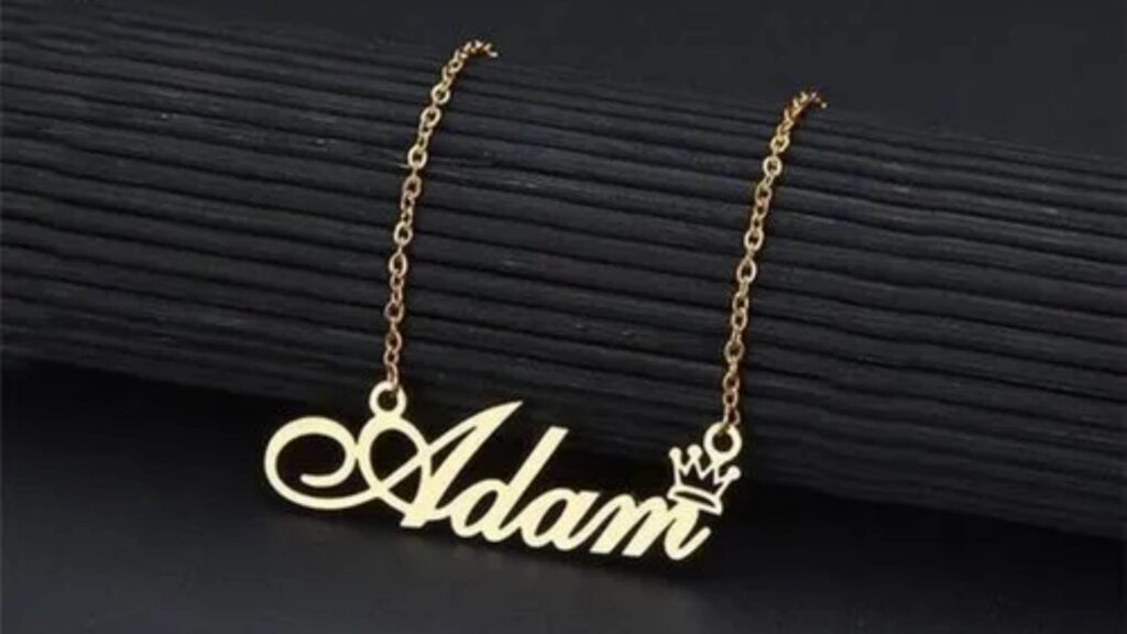 Personalized Necklace Gifts for Fashionistas