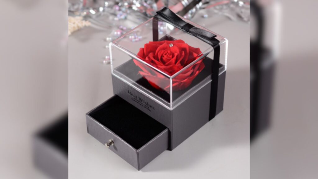 Preserved Rose As Luxurious Gift